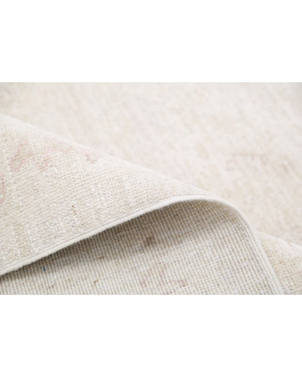 Serenity 7' 11" X 9' 5" Hand Knotted Wool Rug 7' 11" X 9' 5" (241 X 287) / Ivory / Wool