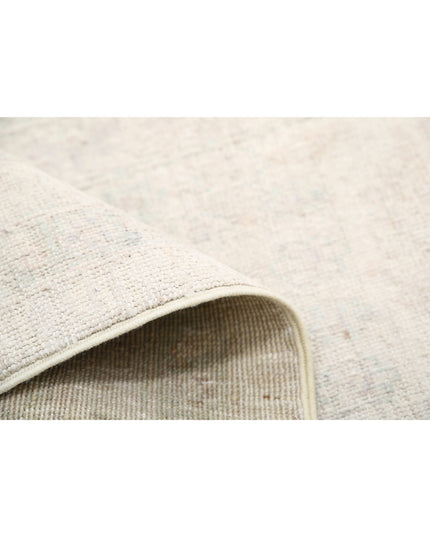 Serenity 8' 0" X 10' 1" Hand Knotted Wool Rug 8' 0" X 10' 1" (244 X 307) / Ivory / Wool