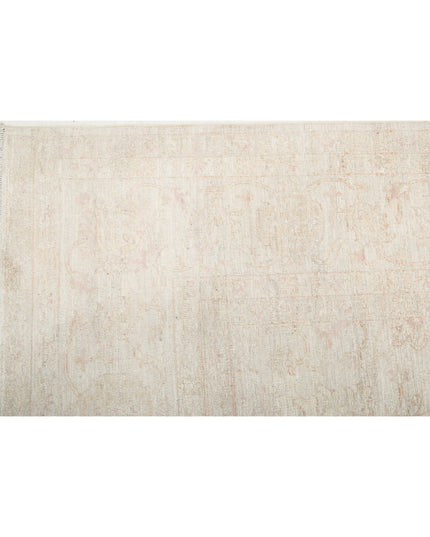 Serenity 8' 0" X 9' 6" Hand Knotted Wool Rug 8' 0" X 9' 6" (244 X 290) / Ivory / Wool
