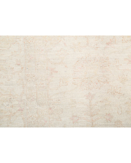 Serenity 8' 0" X 9' 6" Hand Knotted Wool Rug 8' 0" X 9' 6" (244 X 290) / Ivory / Wool