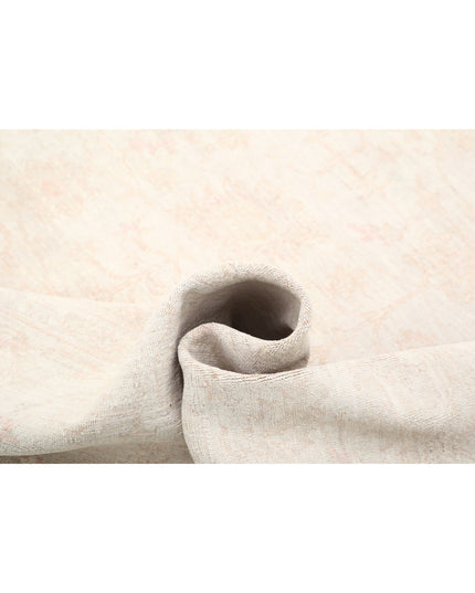 Serenity 8' 0" X 9' 6" Hand Knotted Wool Rug 8' 0" X 9' 6" (244 X 290) / Ivory / Wool