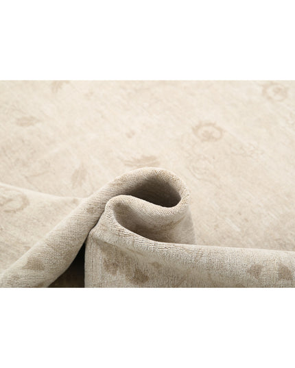 Serenity 7' 9" X 8' 7" Hand Knotted Wool Rug 7' 9" X 8' 7" (236 X 262) / Ivory / Wool