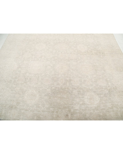 Serenity 7' 11" X 8' 9" Hand Knotted Wool Rug 7' 11" X 8' 9" (241 X 267) / Grey / Wool