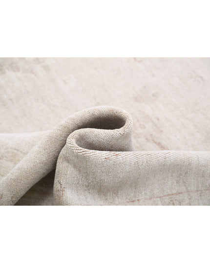 Serenity 9' 1" X 11' 7" Hand Knotted Wool Rug 9' 1" X 11' 7" (277 X 353) / Ivory / Wool