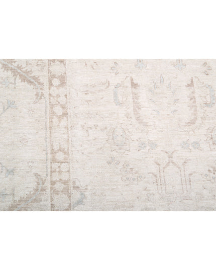 Serenity 8' 7" X 11' 7" Hand Knotted Wool Rug 8' 7" X 11' 7" (262 X 353) / Ivory / Wool