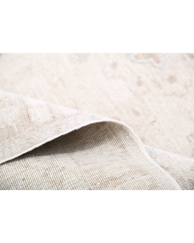 Serenity 8' 7" X 11' 7" Hand Knotted Wool Rug 8' 7" X 11' 7" (262 X 353) / Ivory / Wool