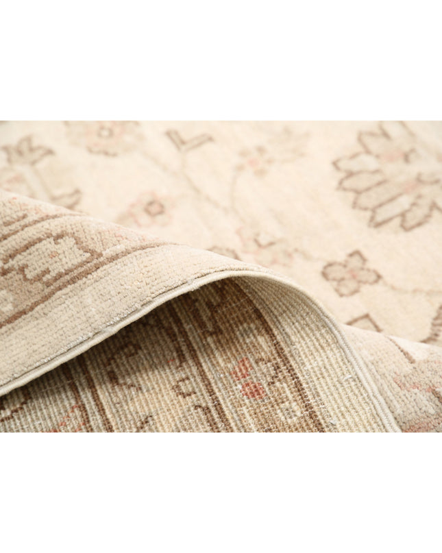 Serenity 8' 10" X 11' 7" Hand Knotted Wool Rug 8' 10" X 11' 7" (269 X 353) / Ivory / Wool