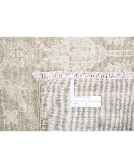Serenity 8' 9" X 15' 7" Hand Knotted Wool Rug 8' 9" X 15' 7" (267 X 475) / Ivory / Wool