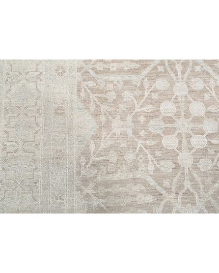 Serenity 8' 9" X 15' 7" Hand Knotted Wool Rug 8' 9" X 15' 7" (267 X 475) / Ivory / Wool