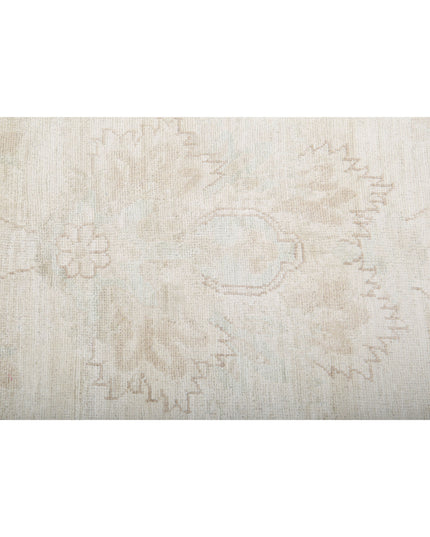 Serenity 17' 0" X 23' 9" Hand Knotted Wool Rug 17' 0" X 23' 9" (518 X 724) / Ivory / Wool