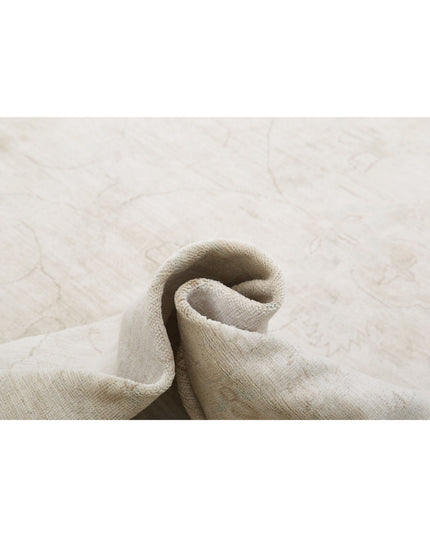 Serenity 17' 0" X 23' 9" Hand Knotted Wool Rug 17' 0" X 23' 9" (518 X 724) / Ivory / Wool