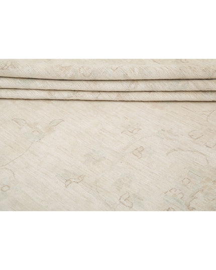 Serenity 17' 0" X 23' 9" Hand Knotted Wool Rug 17' 0" X 23' 9" (518 X 724) / Ivory / Wool