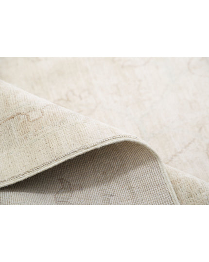 Serenity 17' 0" X 23' 9" Hand Knotted Wool Rug 17' 0" X 23' 9" (518 X 724) / Ivory / Wool