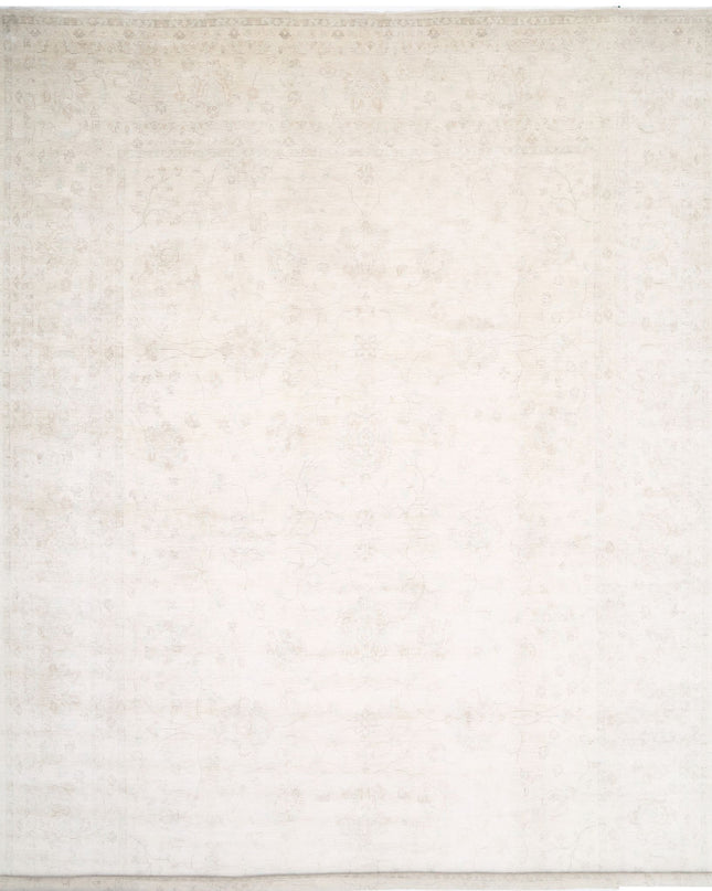 Serenity 17' 0" X 23' 9" Hand Knotted Wool Rug 17' 0" X 23' 9" (518 X 724) / Ivory / Wool
