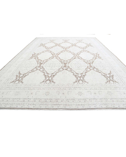 Serenity 13' 0" X 17' 6" Hand Knotted Wool Rug 13' 0" X 17' 6" (396 X 533) / Brown / Wool