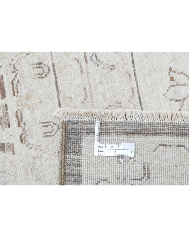 Serenity 13' 0" X 17' 6" Hand Knotted Wool Rug 13' 0" X 17' 6" (396 X 533) / Brown / Wool