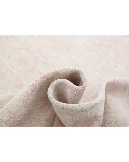 Serenity 13' 9" X 17' 7" Hand Knotted Wool Rug 13' 9" X 17' 7" (419 X 536) / Ivory / Wool