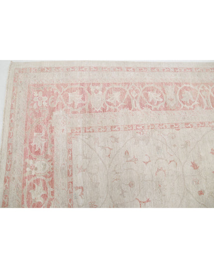 Serenity 13' 2" X 19' 7" Hand Knotted Wool Rug 13' 2" X 19' 7" (401 X 597) / Ivory / Wool