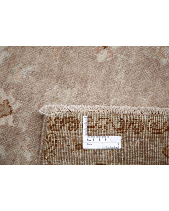Serenity 7' 10" X 9' 8" Hand Knotted Wool Rug 7' 10" X 9' 8" (239 X 295) / Taupe / Wool