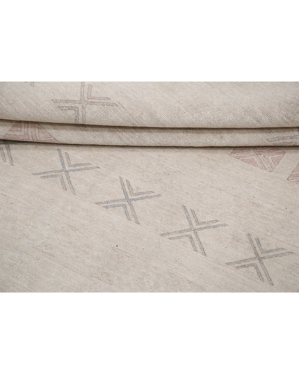 Serenity 7' 11" X 10' 1" Hand Knotted Wool Rug 7' 11" X 10' 1" (241 X 307) / Ivory / Wool