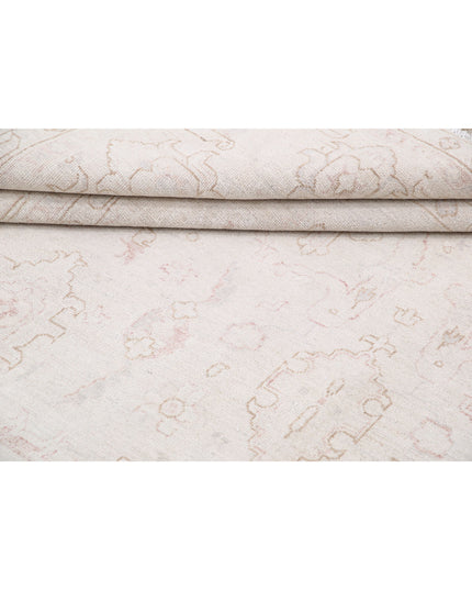 Serenity 7' 10" X 9' 8" Hand Knotted Wool Rug 7' 10" X 9' 8" (239 X 295) / Ivory / Wool