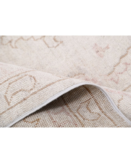 Serenity 7' 10" X 9' 8" Hand Knotted Wool Rug 7' 10" X 9' 8" (239 X 295) / Ivory / Wool