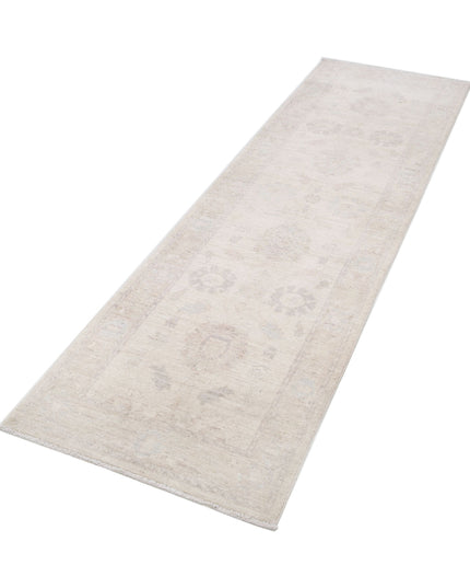 Serenity 2' 6" X 8' 6" Hand Knotted Wool Rug 2' 6" X 8' 6" (76 X 259) / Ivory / Wool