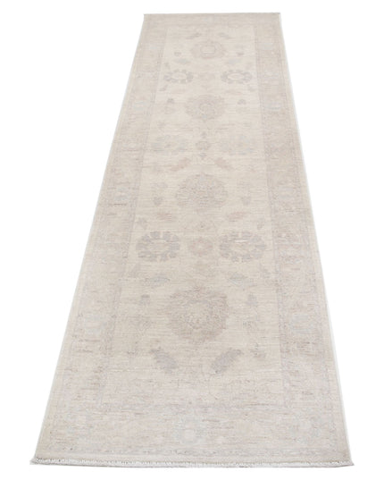 Serenity 2' 6" X 8' 6" Hand Knotted Wool Rug 2' 6" X 8' 6" (76 X 259) / Ivory / Wool