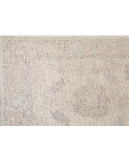 Serenity 2' 6" X 8' 6" Hand Knotted Wool Rug 2' 6" X 8' 6" (76 X 259) / Ivory / Wool