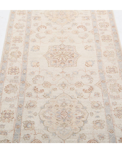 Serenity 2' 7" X 7' 8" Hand Knotted Wool Rug 2' 7" X 7' 8" (79 X 234) / Ivory / Wool