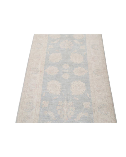 Serenity 2' 7" X 7' 9" Hand Knotted Wool Rug 2' 7" X 7' 9" (79 X 236) / Grey / Wool