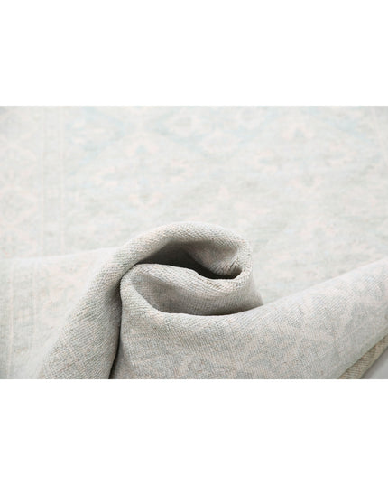 Serenity 2' 7" X 8' 1" Hand Knotted Wool Rug 2' 7" X 8' 1" (79 X 246) / Green / Wool