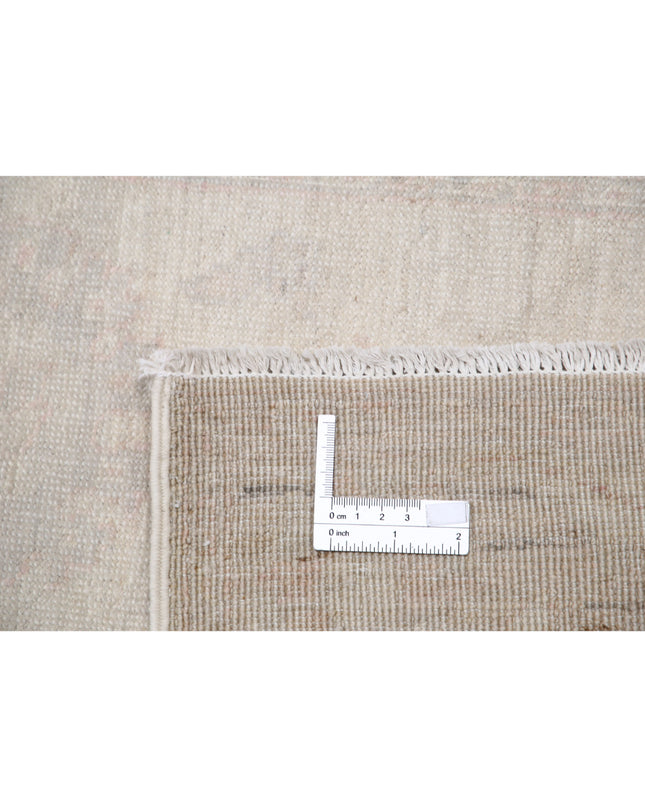 Serenity 2' 4" X 7' 8" Hand Knotted Wool Rug 2' 4" X 7' 8" (71 X 234) / Ivory / Wool