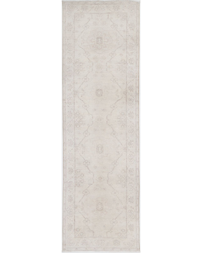 Serenity 2' 8" X 8' 9" Hand Knotted Wool Rug 2' 8" X 8' 9" (81 X 267) / Ivory / Wool