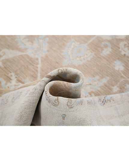 Serenity 6' 5" X 8' 10" Hand Knotted Wool Rug 6' 5" X 8' 10" (196 X 269) / Brown / Wool