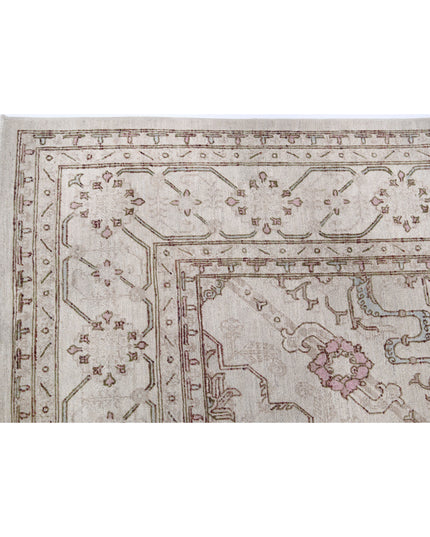 Serenity 8' 0" X 10' 9" Hand Knotted Wool Rug 8' 0" X 10' 9" (244 X 328) / Ivory / Wool