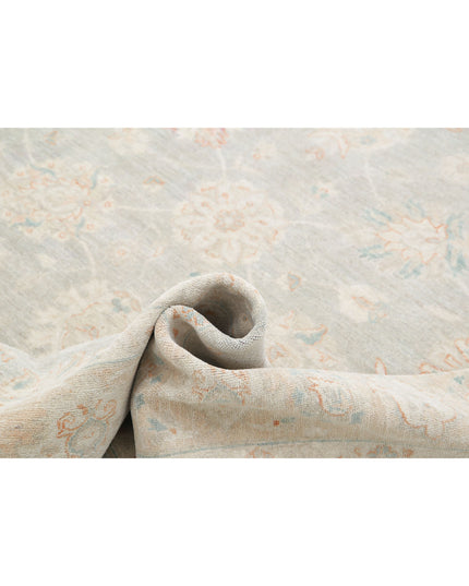 Serenity 6' 5" X 15' 10" Hand Knotted Wool Rug 6' 5" X 15' 10" (196 X 482) / Grey / Wool