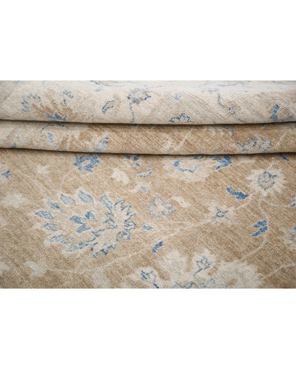 Serenity 8' 0" X 11' 4" Hand Knotted Wool Rug 8' 0" X 11' 4" (244 X 345) / Brown / Wool