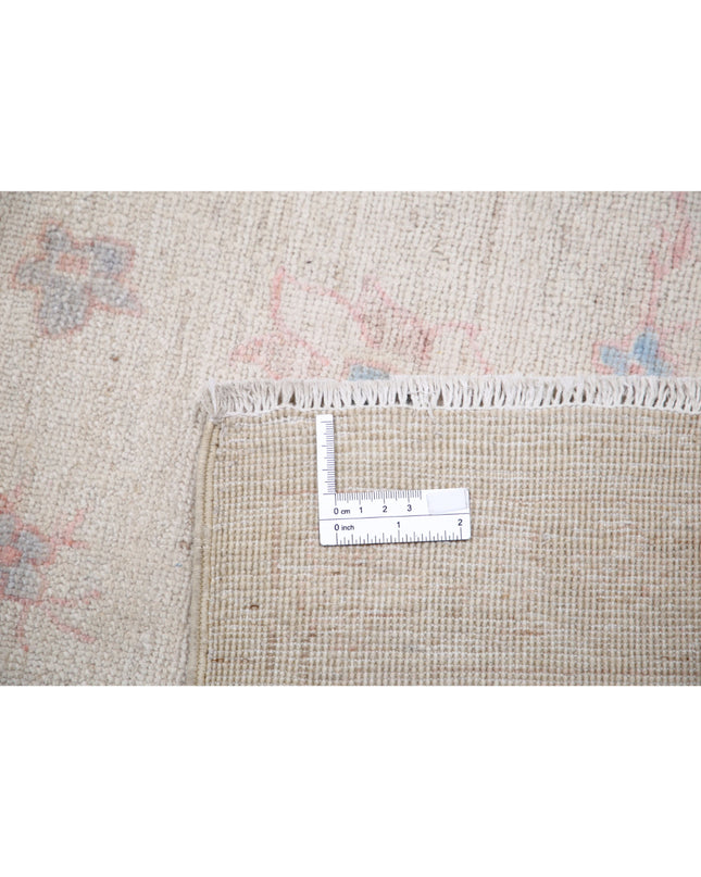 Serenity 7' 11" X 9' 9" Hand Knotted Wool Rug 7' 11" X 9' 9" (241 X 297) / Ivory / Wool