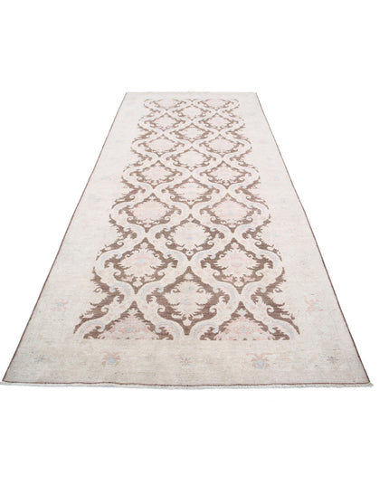Serenity 4' 9" X 10' 9" Hand Knotted Wool Rug 4' 9" X 10' 9" (145 X 328) / Brown / Wool