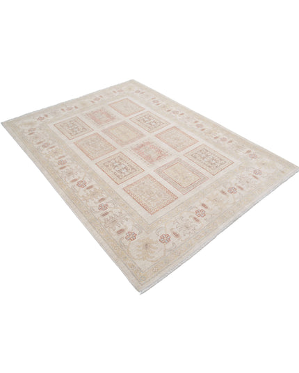Serenity 4' 10" X 6' 5" Hand Knotted Wool Rug 4' 10" X 6' 5" (147 X 196) / Ivory / Wool
