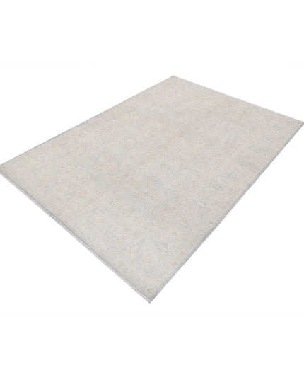 Serenity 4' 10" X 6' 10" Hand Knotted Wool Rug 4' 10" X 6' 10" (147 X 208) / Ivory / Wool