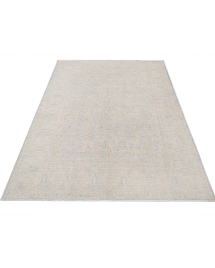 Serenity 4' 10" X 6' 10" Hand Knotted Wool Rug 4' 10" X 6' 10" (147 X 208) / Ivory / Wool