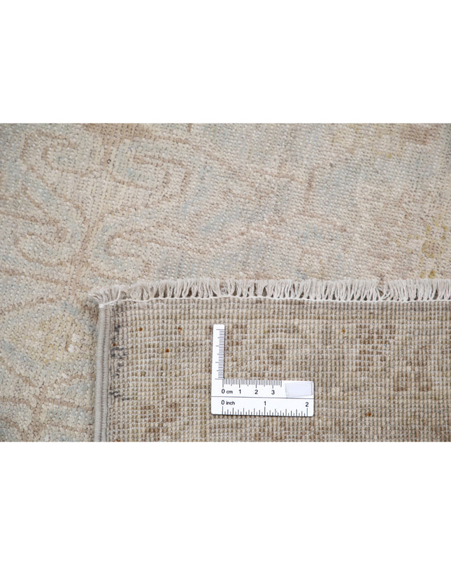 Serenity 4' 10" X 6' 10" Hand Knotted Wool Rug 4' 10" X 6' 10" (147 X 208) / Ivory / Wool