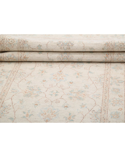 Serenity 3' 5" X 12' 8" Hand Knotted Wool Rug 3' 5" X 12' 8" (104 X 386) / Ivory / Wool