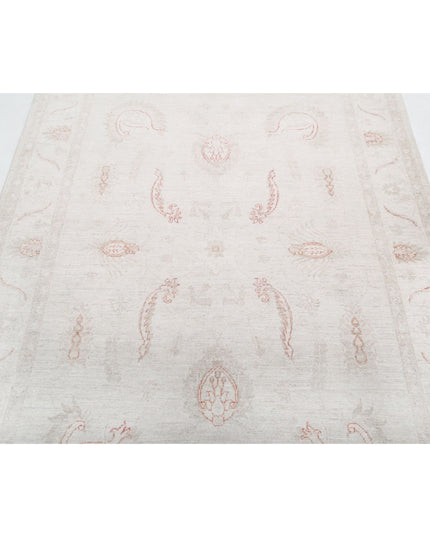 Serenity 4' 11" X 7' 0" Hand Knotted Wool Rug 4' 11" X 7' 0" (150 X 213) / Ivory / Wool