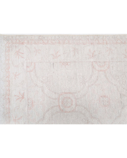 Serenity 3' 10" X 11' 2" Hand Knotted Wool Rug 3' 10" X 11' 2" (117 X 340) / Ivory / Wool