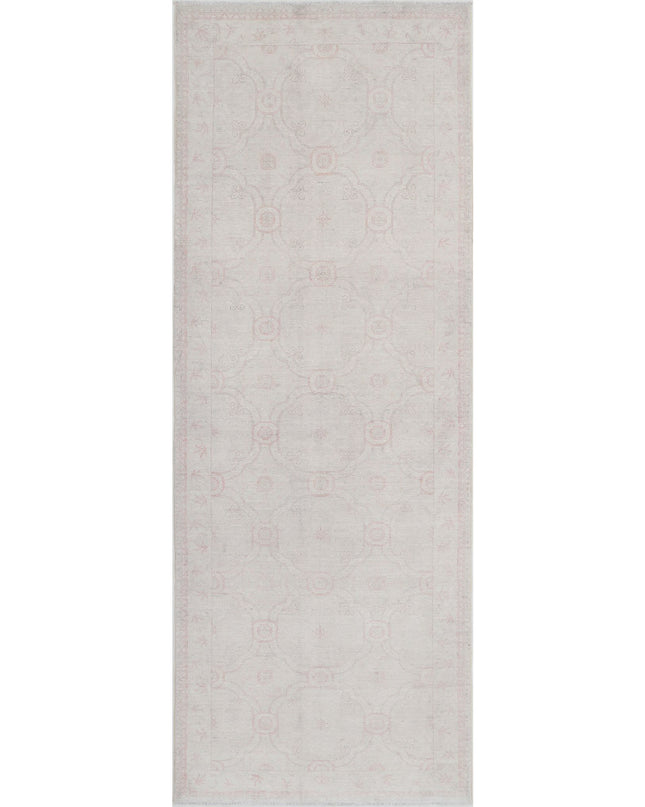 Serenity 3' 10" X 11' 2" Hand Knotted Wool Rug 3' 10" X 11' 2" (117 X 340) / Ivory / Wool