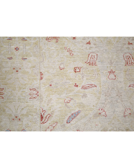 Serenity 3' 5" X 10' 6" Hand Knotted Wool Rug 3' 5" X 10' 6" (104 X 320) / Ivory / Wool