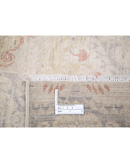 Serenity 4' 0" X 10' 2" Hand Knotted Wool Rug 4' 0" X 10' 2" (122 X 310) / Ivory / Wool